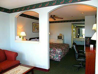 Days Inn By Wyndham El Campo Tx Exteriör bild